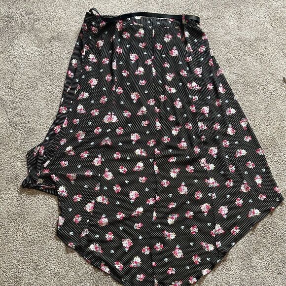 NWT Torrid Floral Polka Dot Hi Low Maxi Skirt Black Size 18 #83010 - Picture 6 of 12